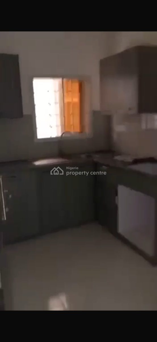 Standard 2 Bedroom Apartment, Orchid Road, Okun-ajah, Ajah, Lagos, Flat / Apartment for Rent