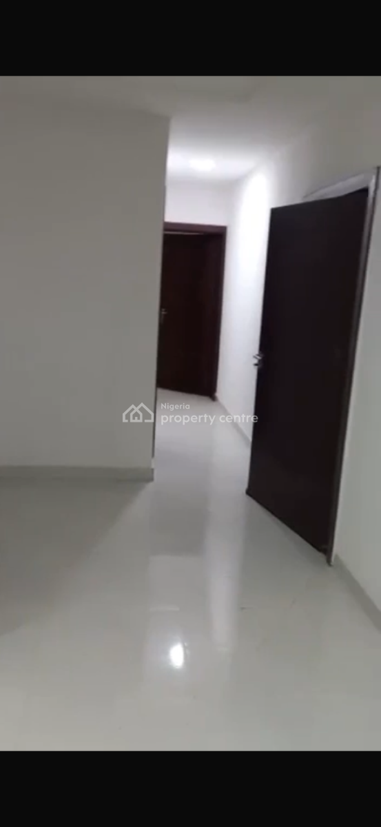 Standard 2 Bedroom Apartment, Orchid Road, Okun-ajah, Ajah, Lagos, Flat / Apartment for Rent