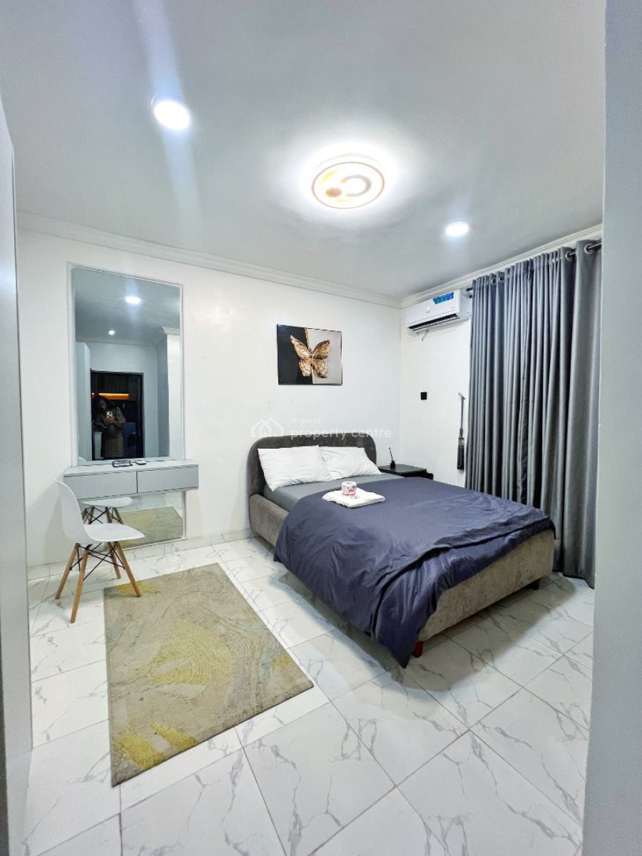 a Luxury 1 Bedroom Apartment, Abiodun Wright Ave, Surulere, Lagos, Mini Flat (room and Parlour) Short Let