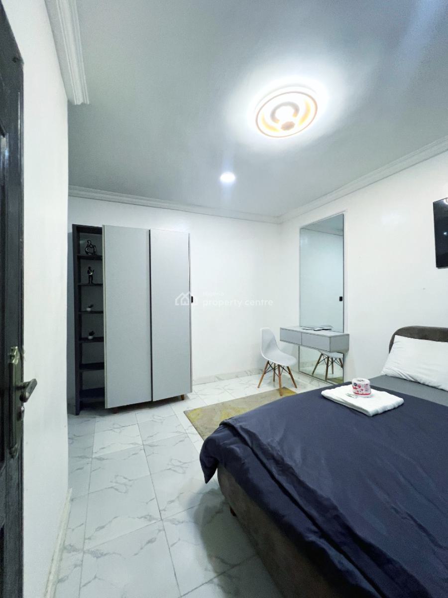 a Luxury 1 Bedroom Apartment, Abiodun Wright Ave, Surulere, Lagos, Mini Flat (room and Parlour) Short Let