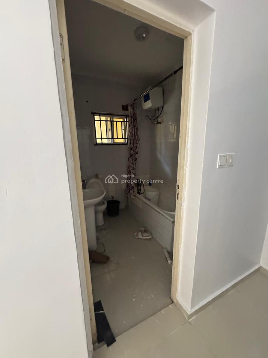 Luxury and Fully Serviced Single Bedroom Apartment Upstairs., Lekki Phase 1, Lekki, Lagos, Self Contain (single Rooms) for Rent