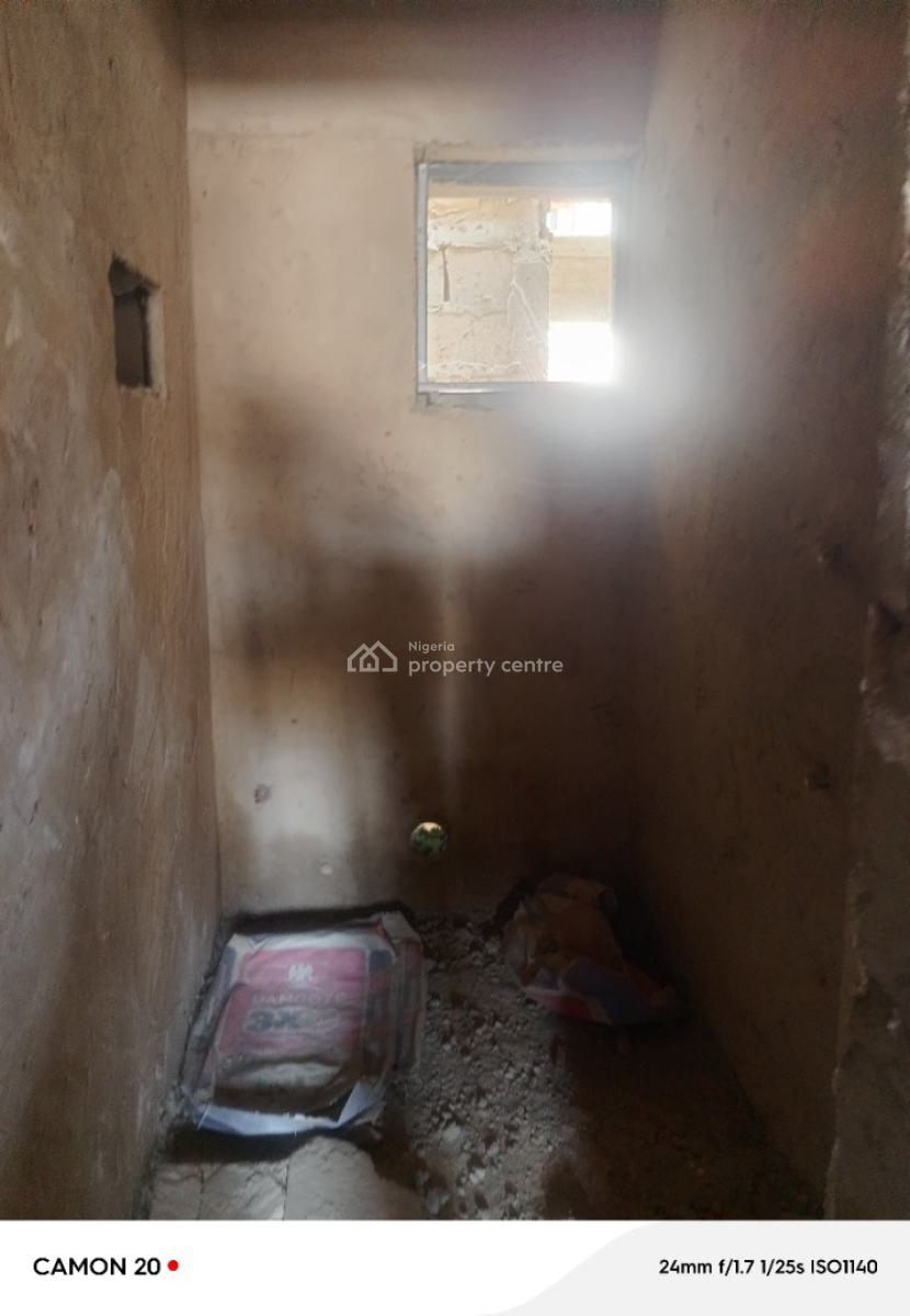 *1bed/miniflat  1.7m-1.8m Surulere*   *features:*  - Newly Built, Ijesha, Surulere, Lagos, Flat / Apartment for Rent