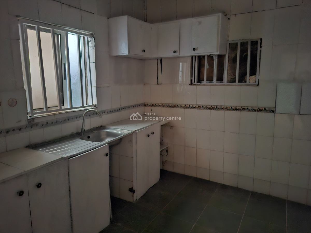 a 2 Bedroom Flat on Ground Floor, Off Adetokumbo Ademola, Wuse 2, Abuja, Flat / Apartment for Rent