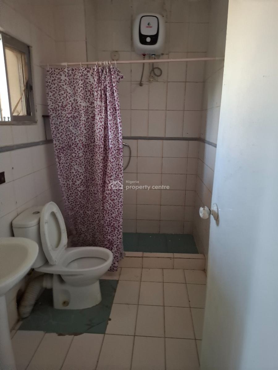 a 2 Bedroom Flat on Ground Floor, Off Adetokumbo Ademola, Wuse 2, Abuja, Flat / Apartment for Rent