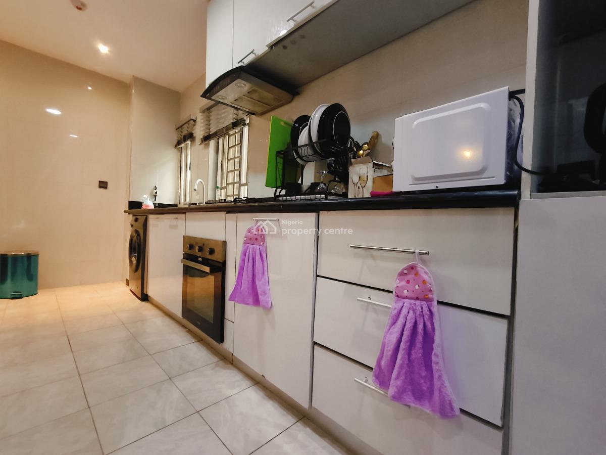 Mini Flat (room & Parlour) Apartment, Lekki Phase 1, Lekki, Lagos, Mini Flat (room and Parlour) Short Let