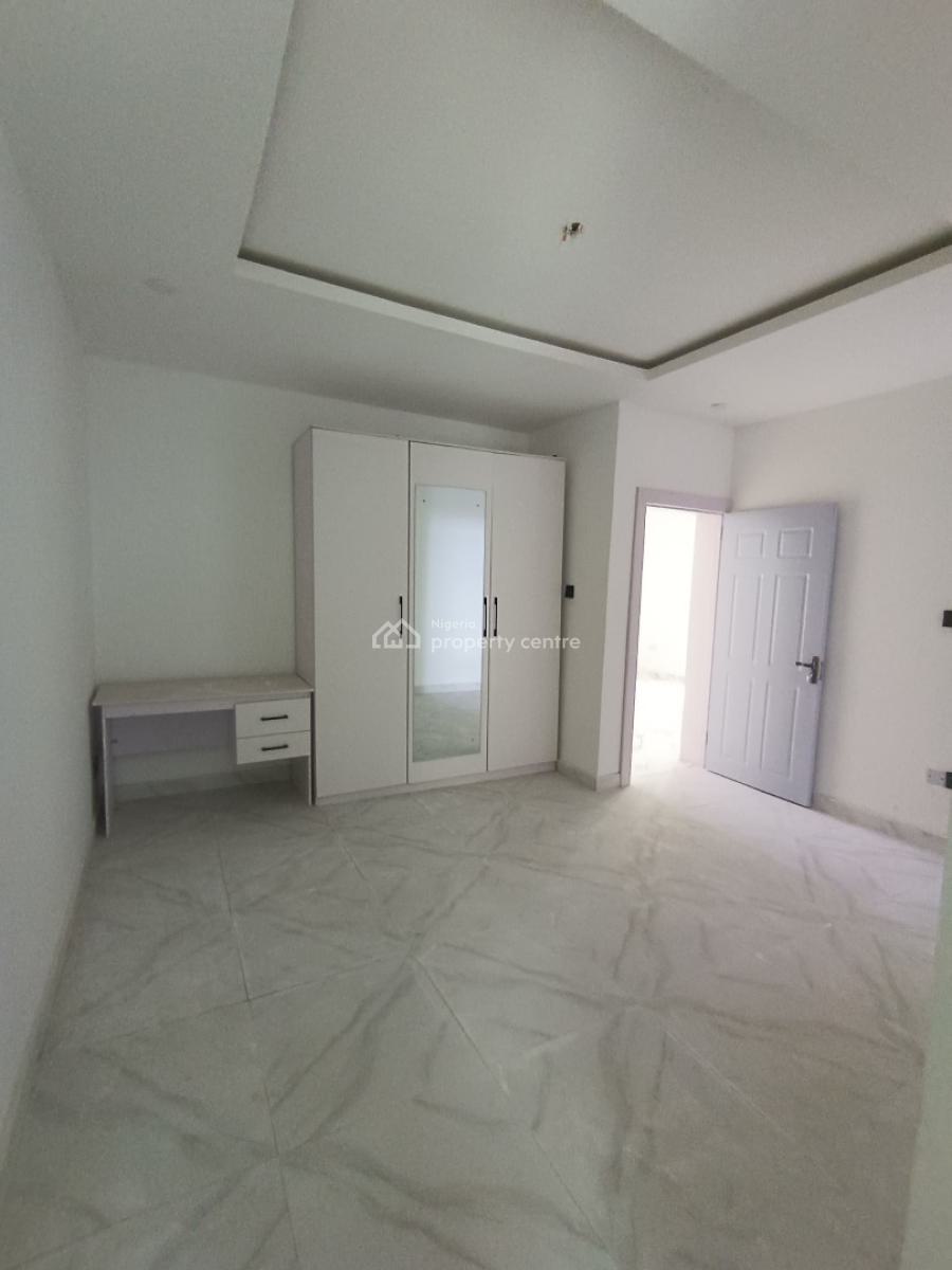 Furnished Room in a 3 Bedroom Shared Apartment, Ikate Elegushi, Lekki, Lagos, Self Contain (single Rooms) for Rent