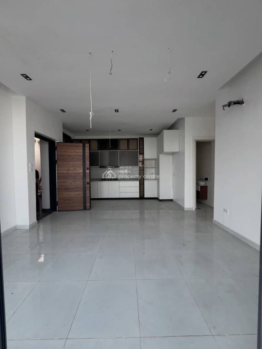 Spacious 2 Bedroom Apartment, Ologolo, Lekki, Lagos, Flat / Apartment for Rent