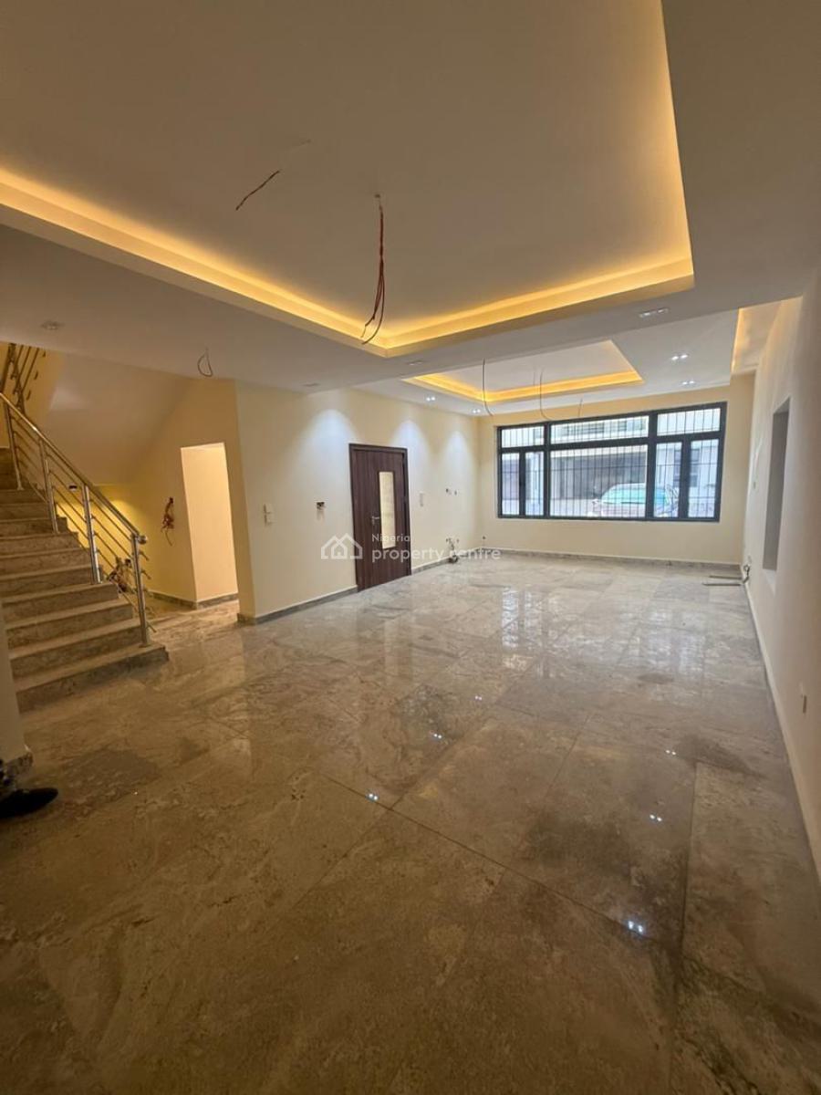 Newly Built & Tastefully Finished 5 Bedrooms Semi-detached Duplex, Guzape Main, Guzape District, Abuja, Semi-detached Duplex for Rent