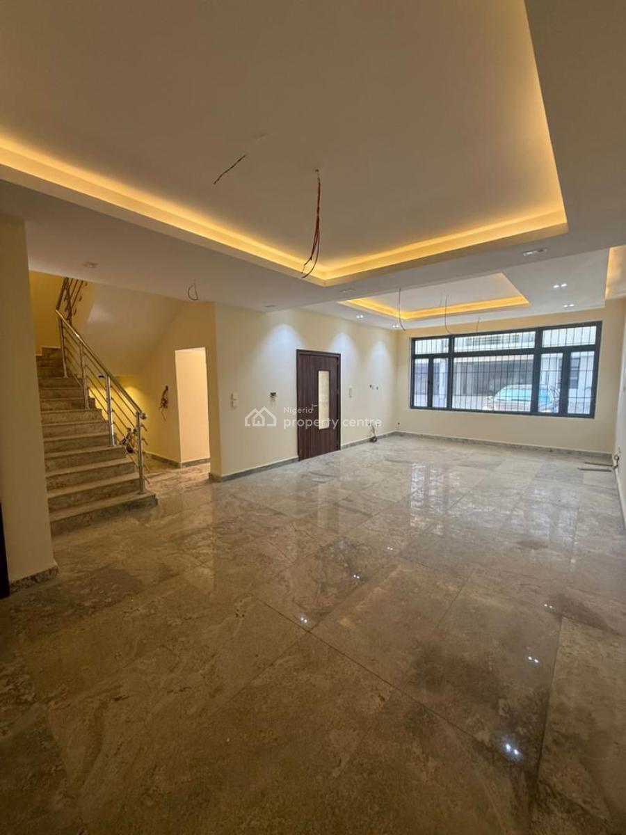 Newly Built & Tastefully Finished 5 Bedrooms Semi-detached Duplex, Guzape Main, Guzape District, Abuja, Semi-detached Duplex for Rent