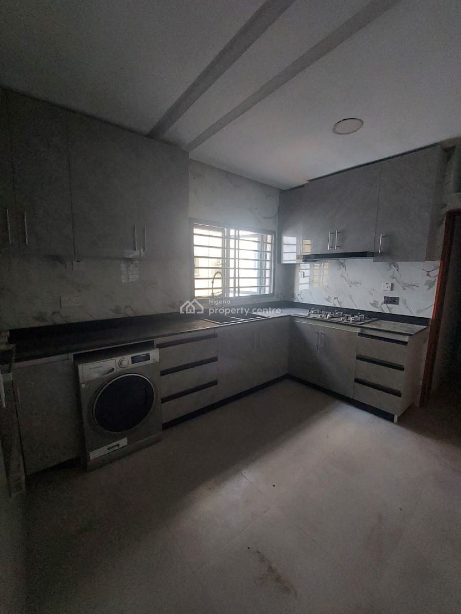 4 Bedroom Maisonette Available, Off Banana Island Road, Banana Island, Ikoyi, Lagos, House for Rent