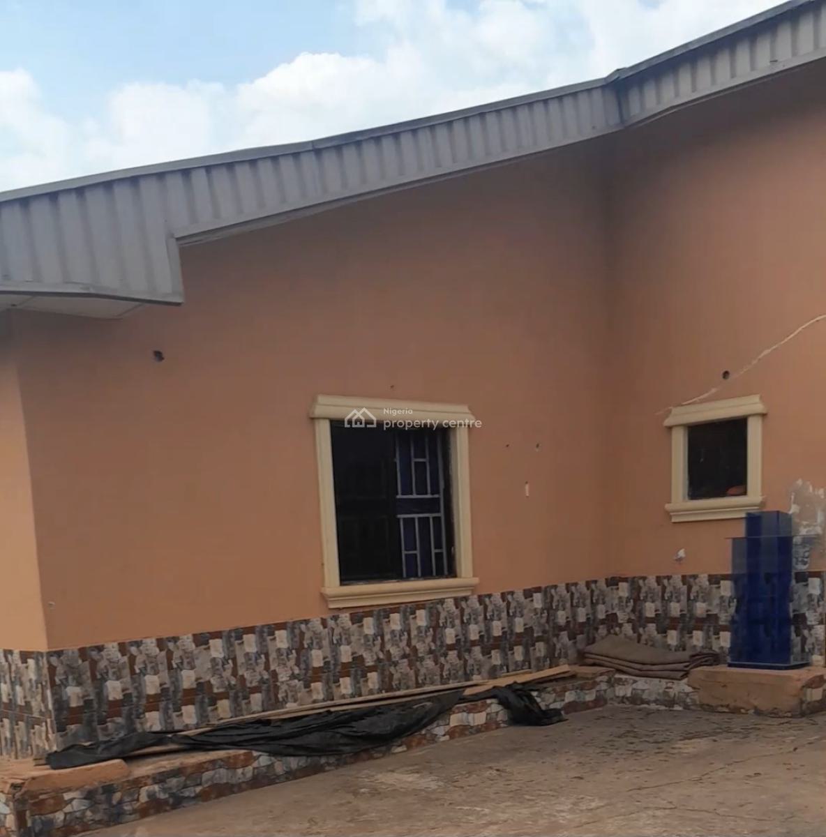 4 Bedroom Bungalow with 5 Toilets, 2 Bedrooms Flat 100ft By 100ft Land, Oko-central Road, Off Airport Road Gra, Benin, Oredo, Edo, Detached Bungalow for Sale