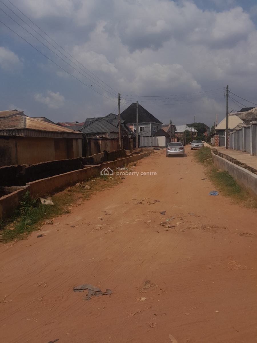 4 Bedroom Bungalow with 5 Toilets, 2 Bedrooms Flat 100ft By 100ft Land, Oko-central Road, Off Airport Road Gra, Benin, Oredo, Edo, Detached Bungalow for Sale