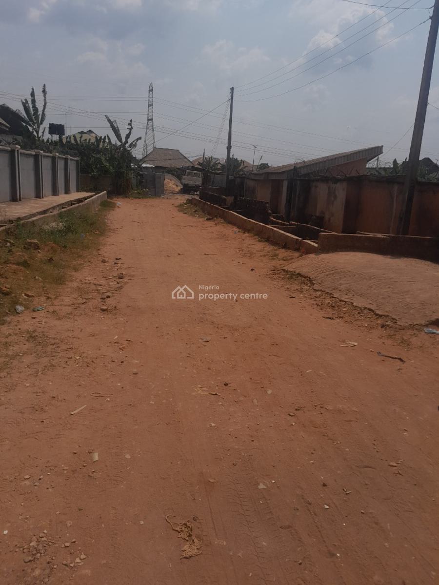4 Bedroom Bungalow with 5 Toilets, 2 Bedrooms Flat 100ft By 100ft Land, Oko-central Road, Off Airport Road Gra, Benin, Oredo, Edo, Detached Bungalow for Sale