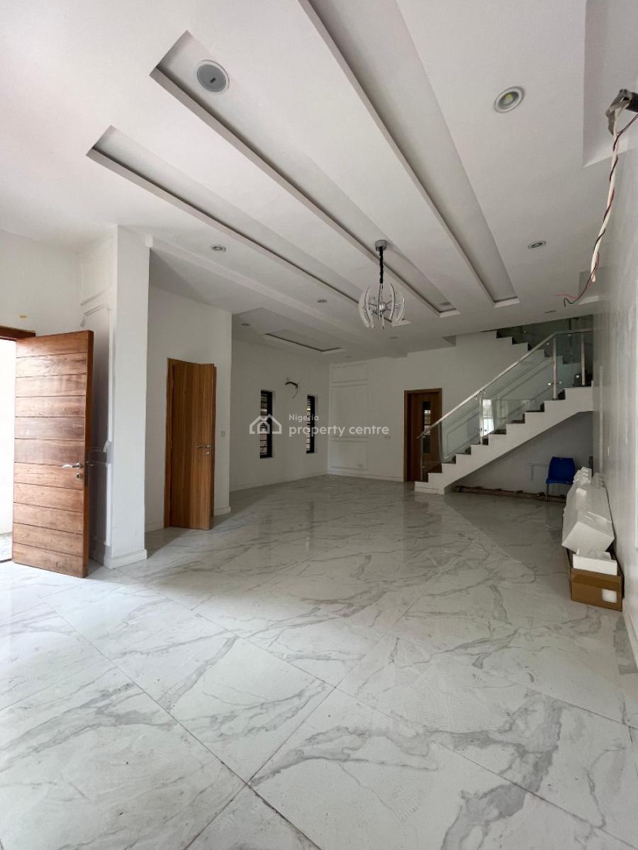 Spacious 5 Bedroom Detaced with Bq, Pool, Solar Inverter, Ikate Elegushi, Lekki, Lagos, Detached Duplex for Sale