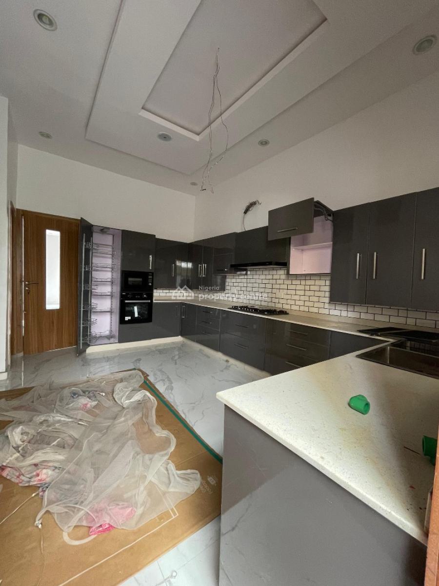 Spacious 5 Bedroom Detaced with Bq, Pool, Solar Inverter, Ikate Elegushi, Lekki, Lagos, Detached Duplex for Sale