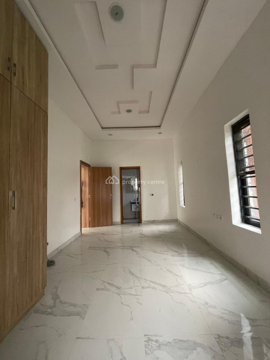 Spacious 5 Bedroom Detaced with Bq, Pool, Solar Inverter, Ikate Elegushi, Lekki, Lagos, Detached Duplex for Sale