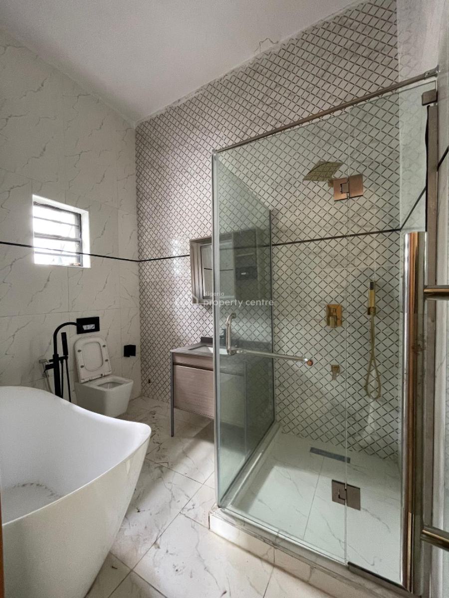 Spacious 5 Bedroom Detaced with Bq, Pool, Solar Inverter, Ikate Elegushi, Lekki, Lagos, Detached Duplex for Sale