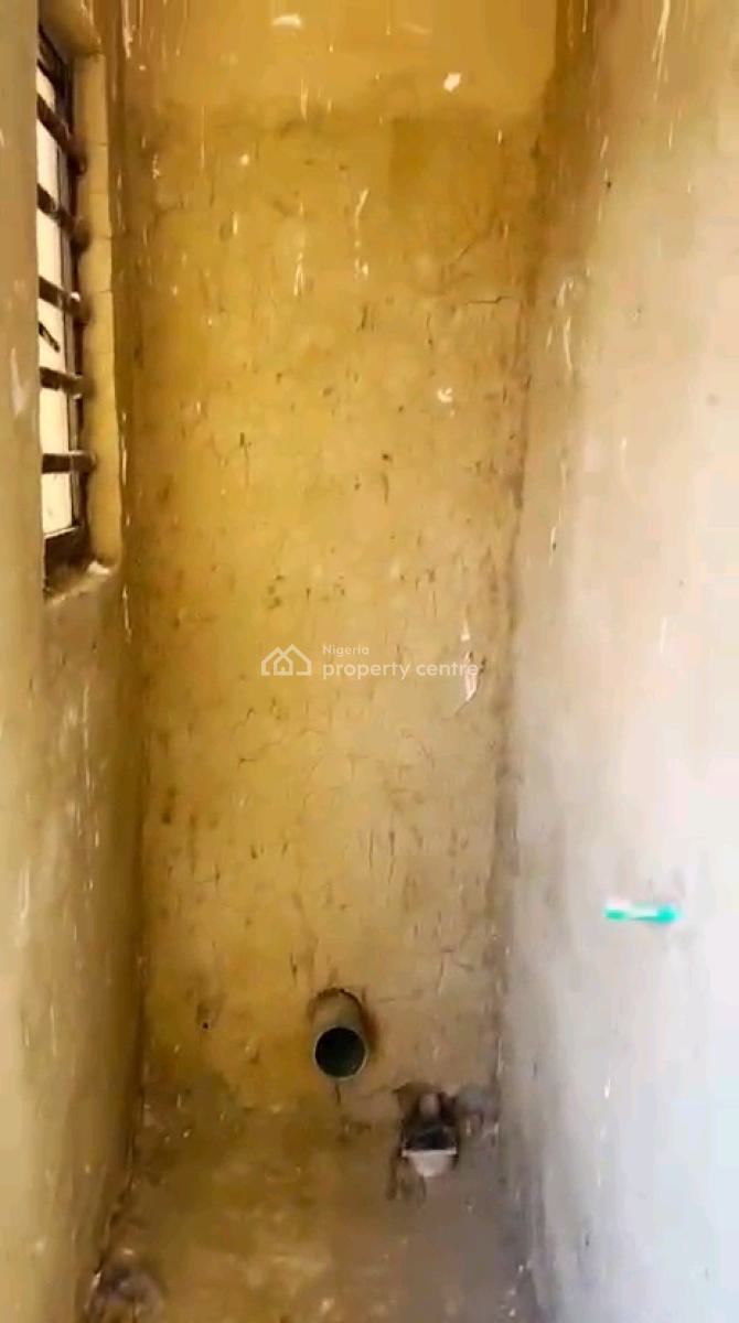 Executive, Very Decent, Standard and Nice Two  Bedrooms Flat, Off Pedro Road, Shomolu, Lagos, Flat / Apartment for Rent