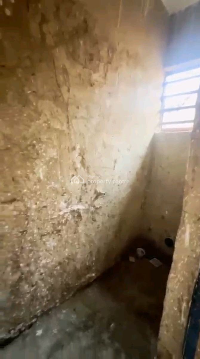 Executive, Very Decent, Standard and Nice Two  Bedrooms Flat, Off Pedro Road, Shomolu, Lagos, Flat / Apartment for Rent