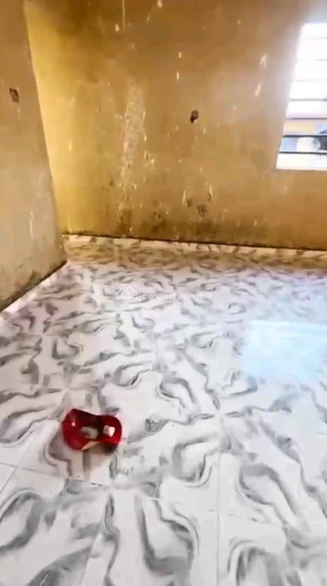 Executive, Very Decent, Standard and Nice Two  Bedrooms Flat, Off Pedro Road, Shomolu, Lagos, Flat / Apartment for Rent