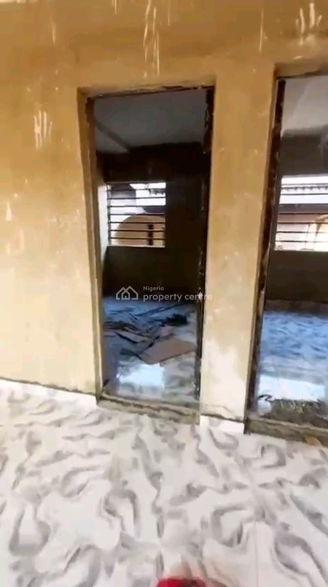 Executive, Very Decent, Standard and Nice Two  Bedrooms Flat, Off Pedro Road, Shomolu, Lagos, Flat / Apartment for Rent