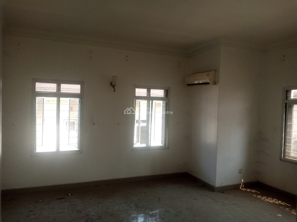 Exquisite Classic Spacious Serviced 1 Bedroom Apartment, Utako, Abuja, Mini Flat (room and Parlour) for Rent