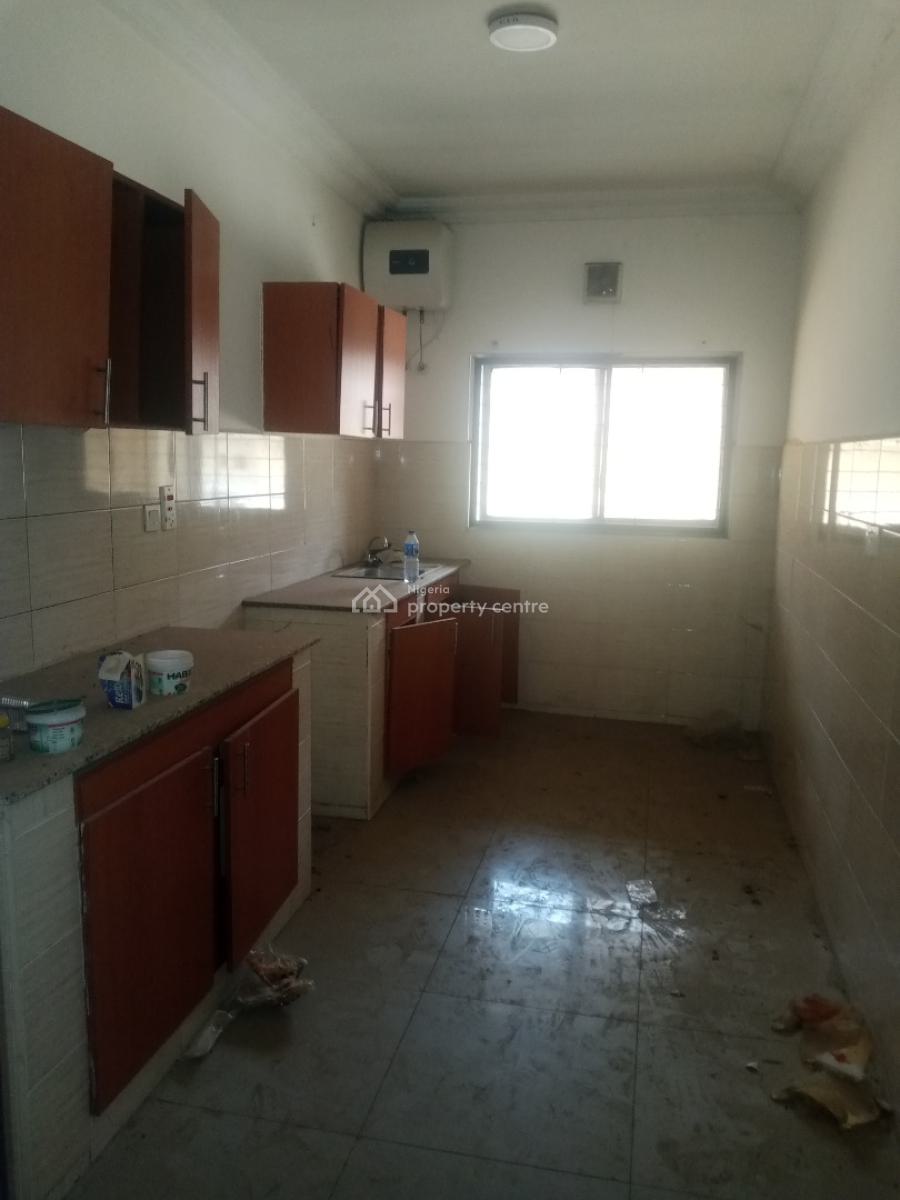 Exquisite Classic Spacious Serviced 1 Bedroom Apartment, Utako, Abuja, Mini Flat (room and Parlour) for Rent