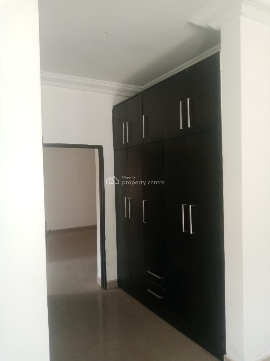 Exquisite Classic Spacious Serviced 1 Bedroom Apartment, Utako, Abuja, Mini Flat (room and Parlour) for Rent