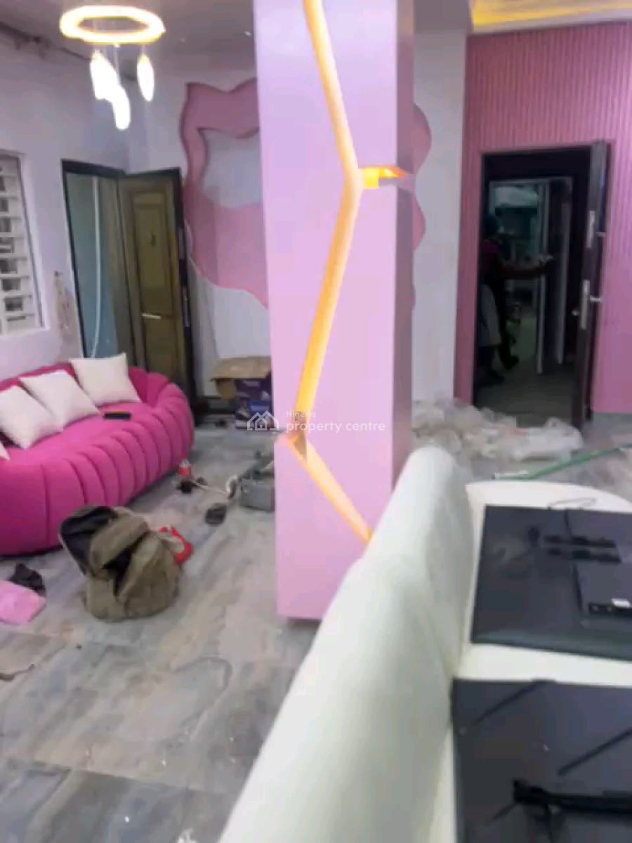 Standard and Spacious Three 3 Bedroom Flat, Adekunle, Yaba, Lagos, Flat / Apartment for Rent