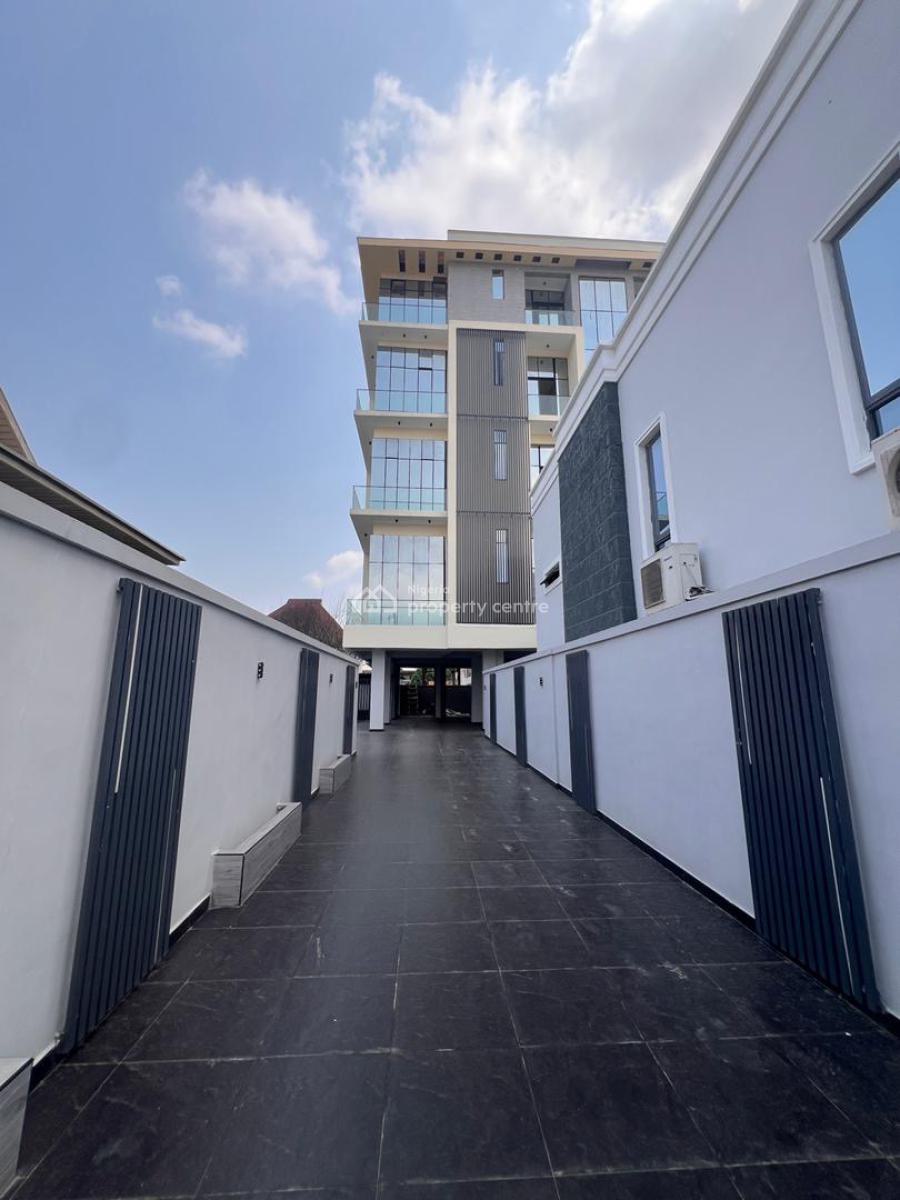 Spacious 3 Bedroom Apartment with Elevator, Swimming Pool, and Gym, Spacious 2 Bedroom Apartment with Elevator, Swimming Pool, and Gym, Lekki Phase 1, Lekki, Lagos, Flat / Apartment for Sale