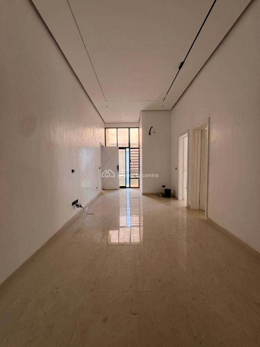 Spacious 3 Bedroom Apartment with Elevator, Swimming Pool, and Gym, Spacious 2 Bedroom Apartment with Elevator, Swimming Pool, and Gym, Lekki Phase 1, Lekki, Lagos, Flat / Apartment for Sale