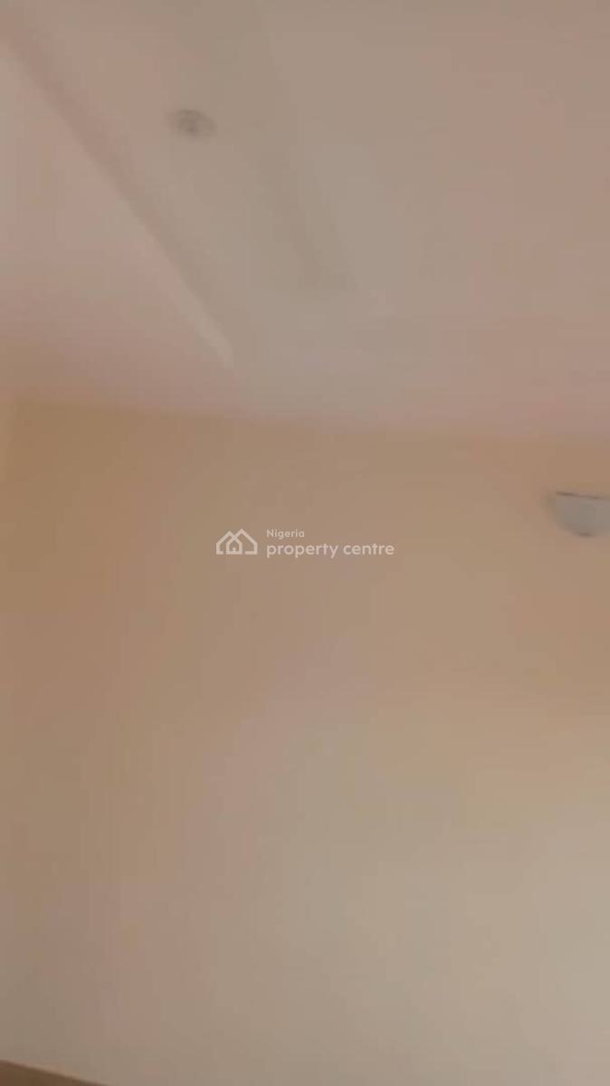 Lovely 3 Bedroom Flat, Omole Phase 2, Ikeja, Lagos, Flat / Apartment for Rent