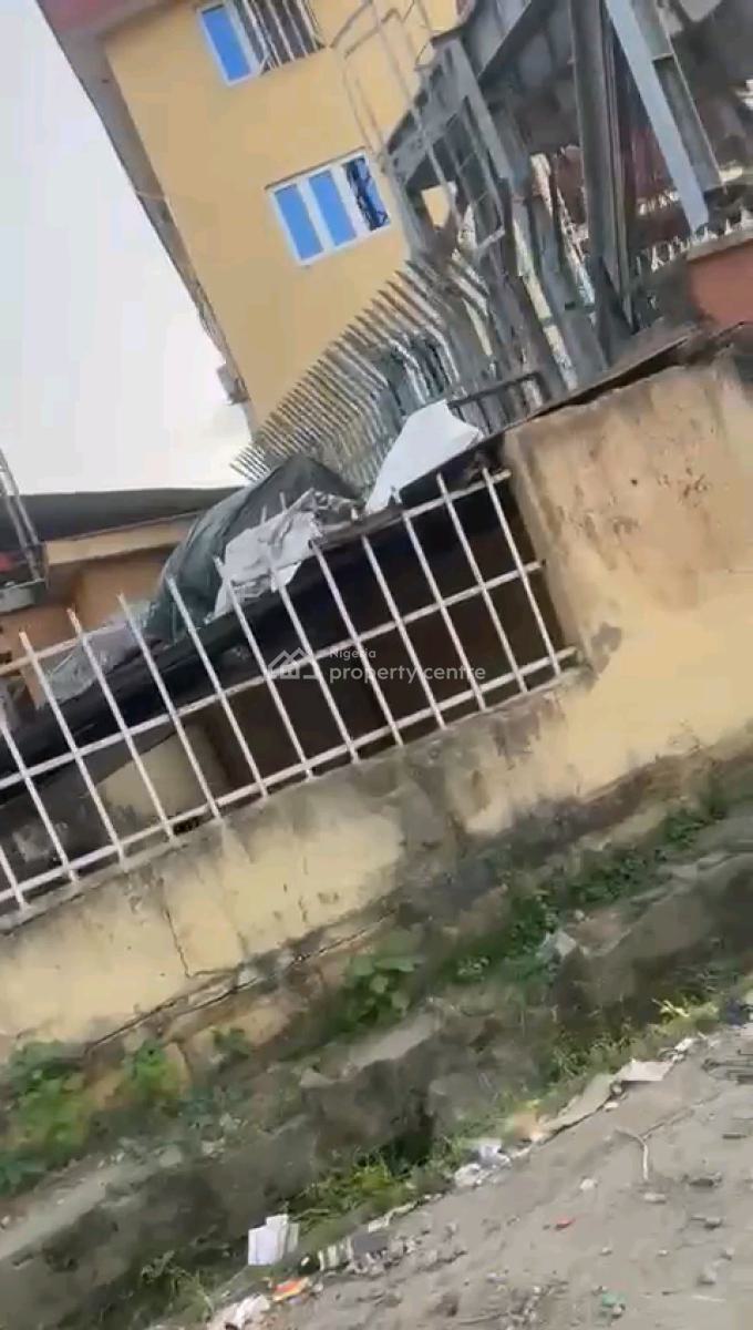 Block of 4 Flats, Iwaya Road, Iwaya, Yaba, Lagos, Block of Flats for Sale
