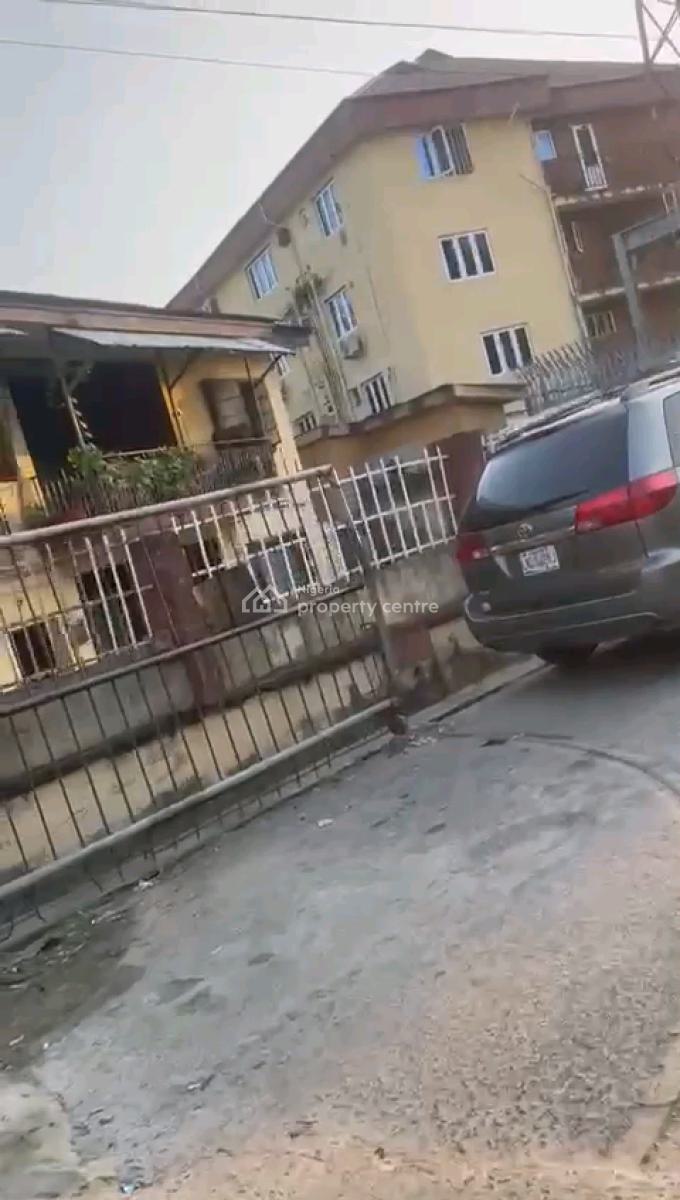 Block of 4 Flats, Iwaya Road, Iwaya, Yaba, Lagos, Block of Flats for Sale
