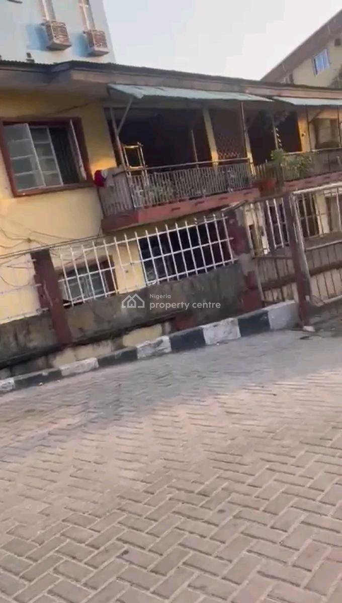 Block of 4 Flats, Iwaya Road, Iwaya, Yaba, Lagos, Block of Flats for Sale