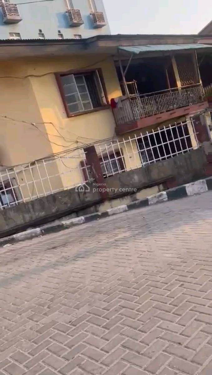 Block of 4 Flats, Iwaya Road, Iwaya, Yaba, Lagos, Block of Flats for Sale