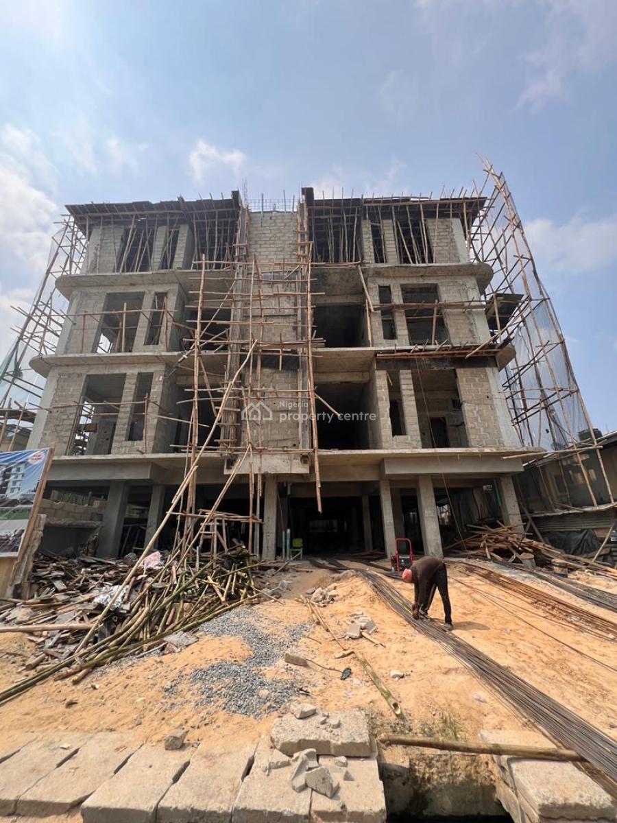 Spacious 2 Bedroom Apartment with Elevator, Swimming Pool & Gym, Lekki Phase 1, Lekki, Lagos, Flat / Apartment for Sale