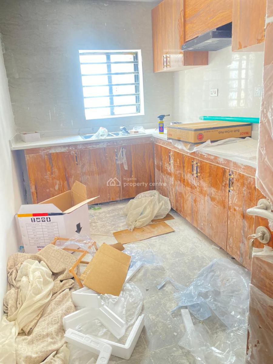 Standard 2 Bedroom Apartment, Ikota, Lekki, Lagos, Flat / Apartment for Rent