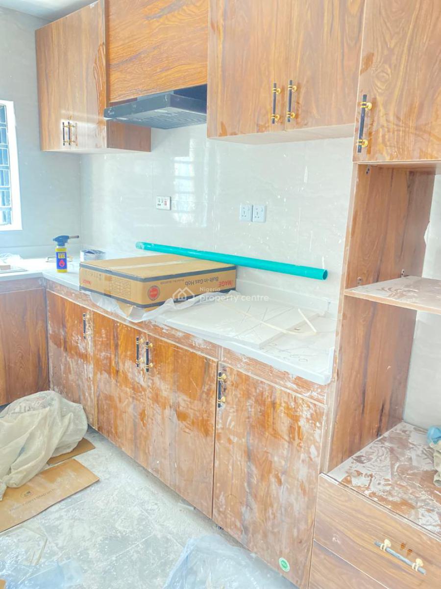 Standard 2 Bedroom Apartment, Ikota, Lekki, Lagos, Flat / Apartment for Rent