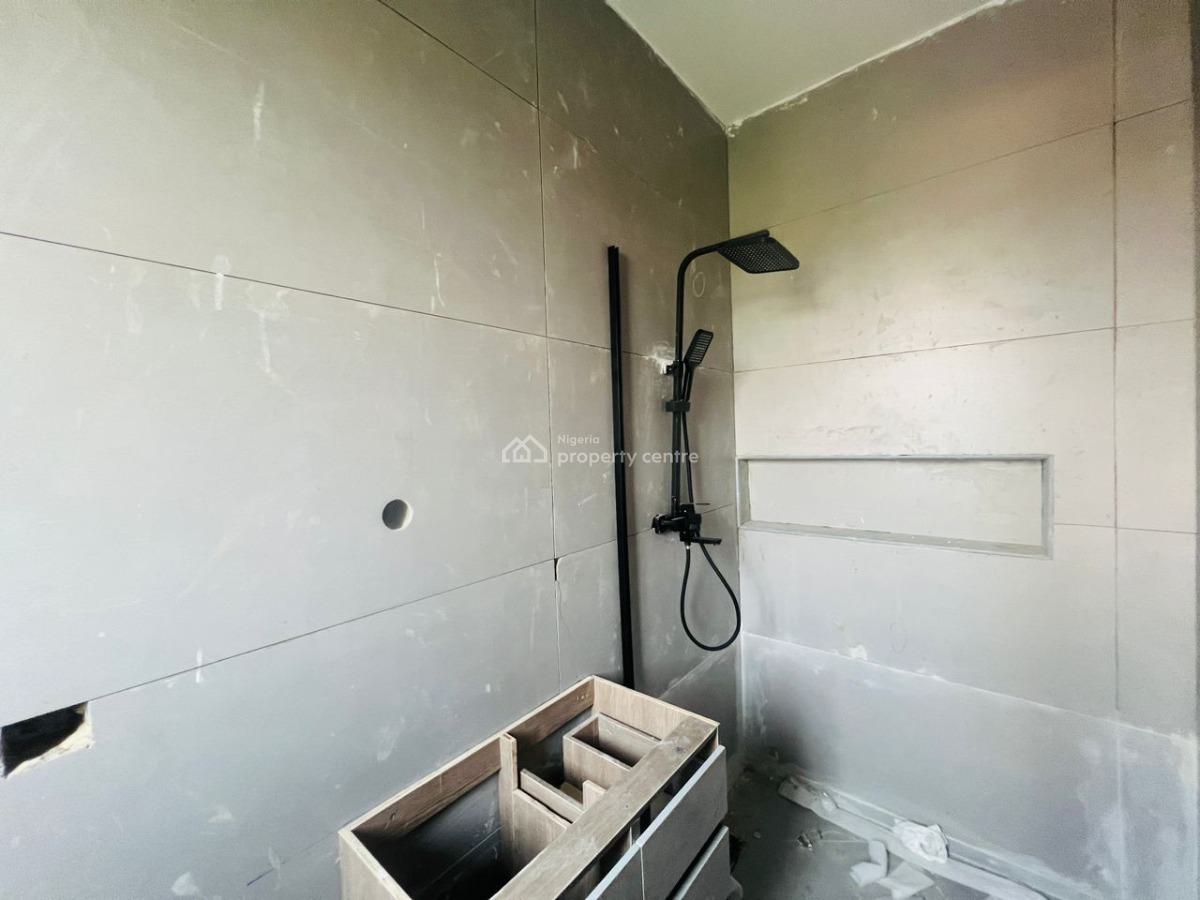 Luxury 2 Bedroom Apartments, Lekki Phase 1, Lekki, Lagos, Flat / Apartment for Sale