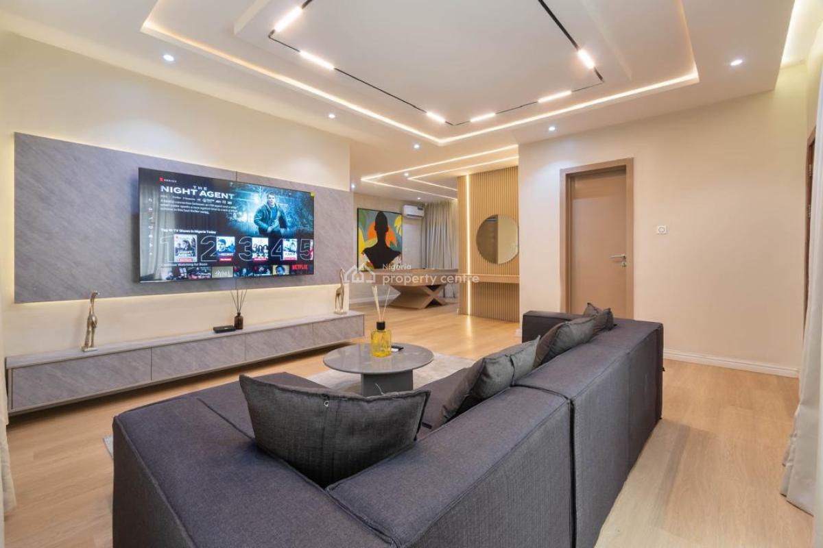 - Luxury 1-bedroom Apartment with Pool, Snooker & Gym., Victoria Island (vi), Lagos, Flat / Apartment Short Let