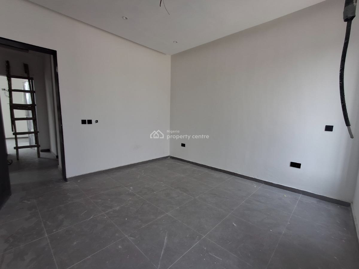 Self Compound 3 Bedroom Terraced Duplex with Bq, Lekki Phase 1, Lekki, Lagos, House for Sale