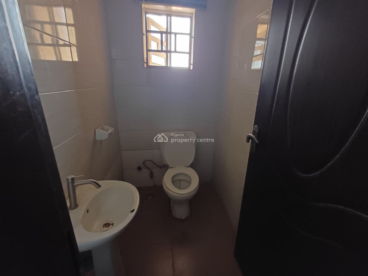 Lovely Spacious 2 Bedroom Flat on The Third Floor, Wuye, Abuja, Flat / Apartment for Rent