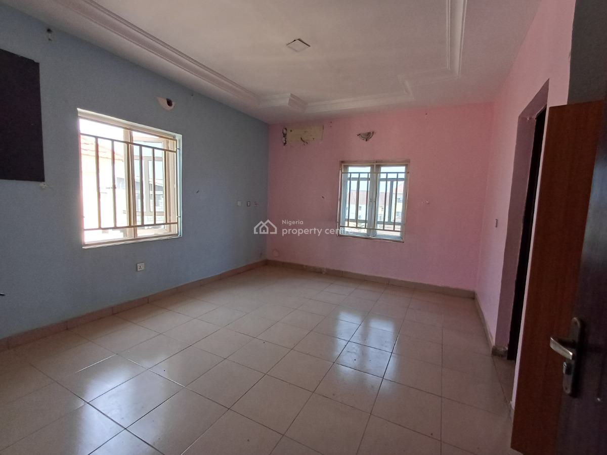 Lovely Spacious 2 Bedroom Flat on The Third Floor, Wuye, Abuja, Flat / Apartment for Rent