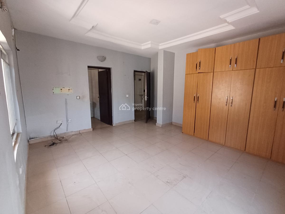 Lovely Spacious 2 Bedroom Flat on The Third Floor, Wuye, Abuja, Flat / Apartment for Rent