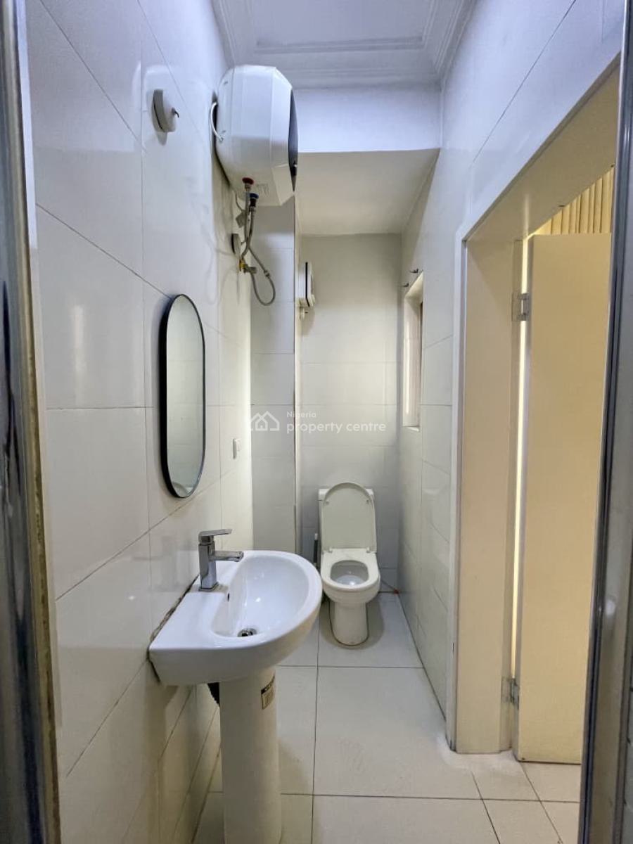 1 Bedroom Loft with Swimming Pool & a Restaurant, Lekki Phase 1, Lekki, Lagos, House Short Let