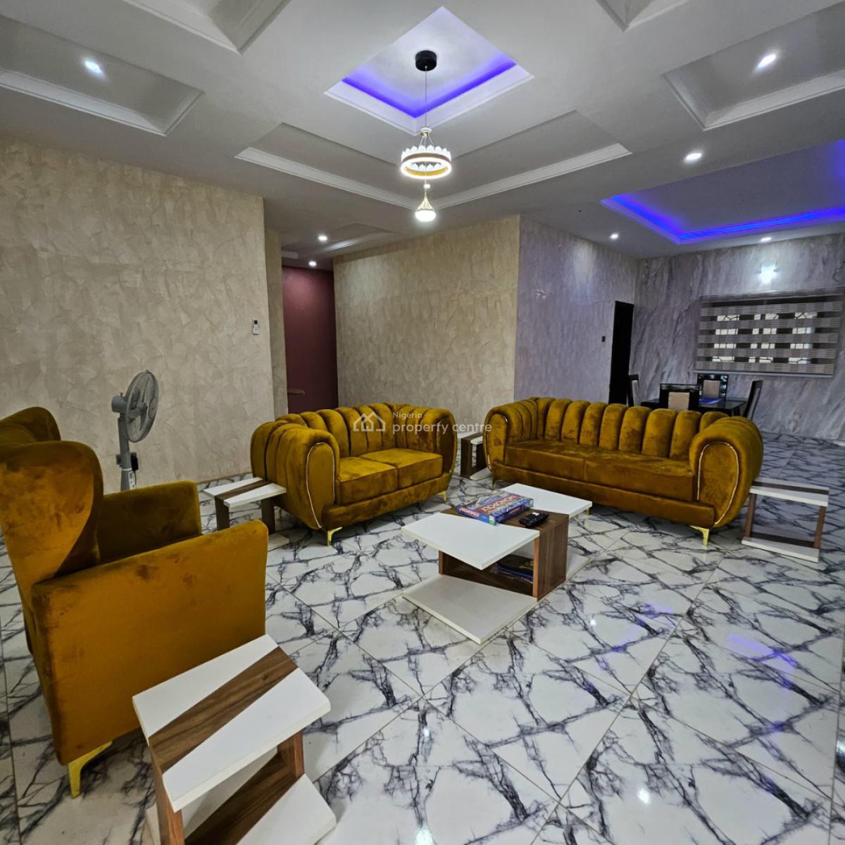 a Contemporary Built and Tastefully Furnished Three (3)bedroom Furnish, Kolapo Ishola Gra, Ibadan, Oyo, House for Rent