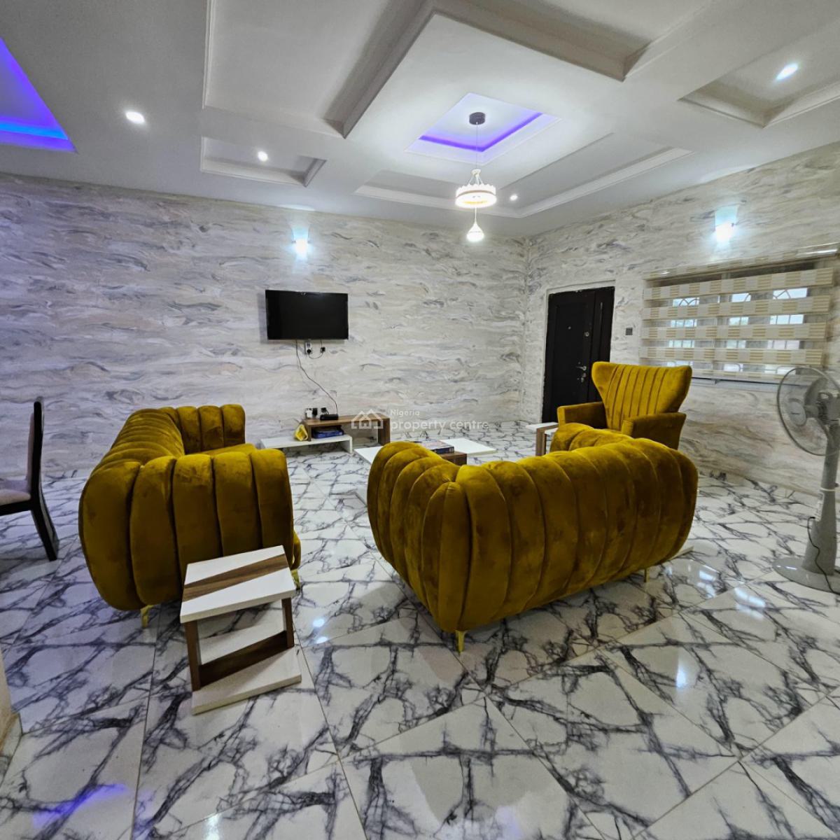 a Contemporary Built and Tastefully Furnished Three (3)bedroom Furnish, Kolapo Ishola Gra, Ibadan, Oyo, House for Rent