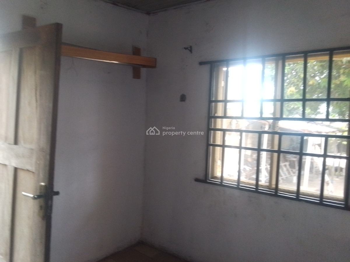 Luxury Self Contain with Excellent Features, Nurudeen Dali Street, Ogombo, Ajah, Lagos, Self Contain (single Rooms) for Rent