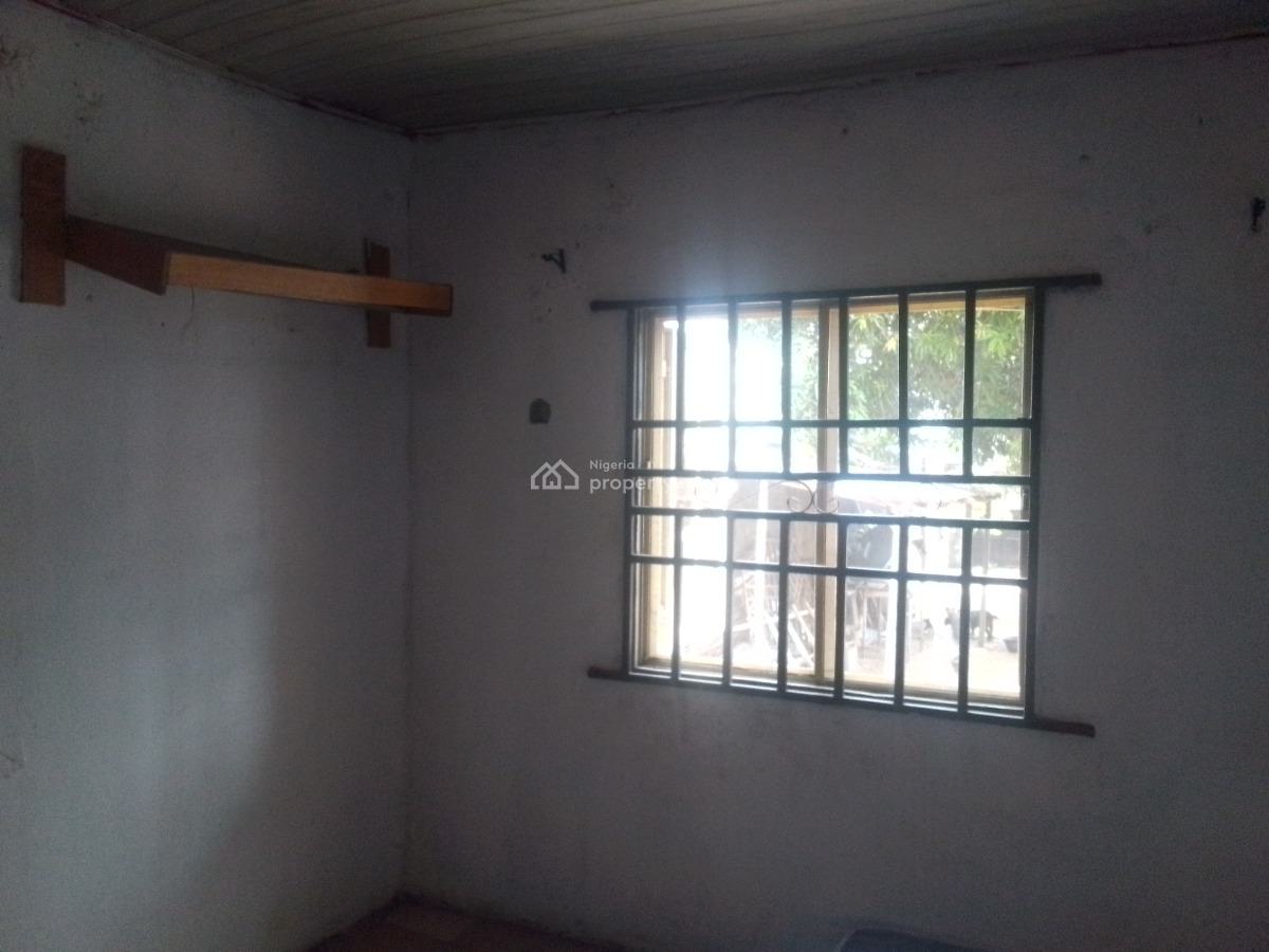 Luxury Self Contain with Excellent Features, Nurudeen Dali Street, Ogombo, Ajah, Lagos, Self Contain (single Rooms) for Rent